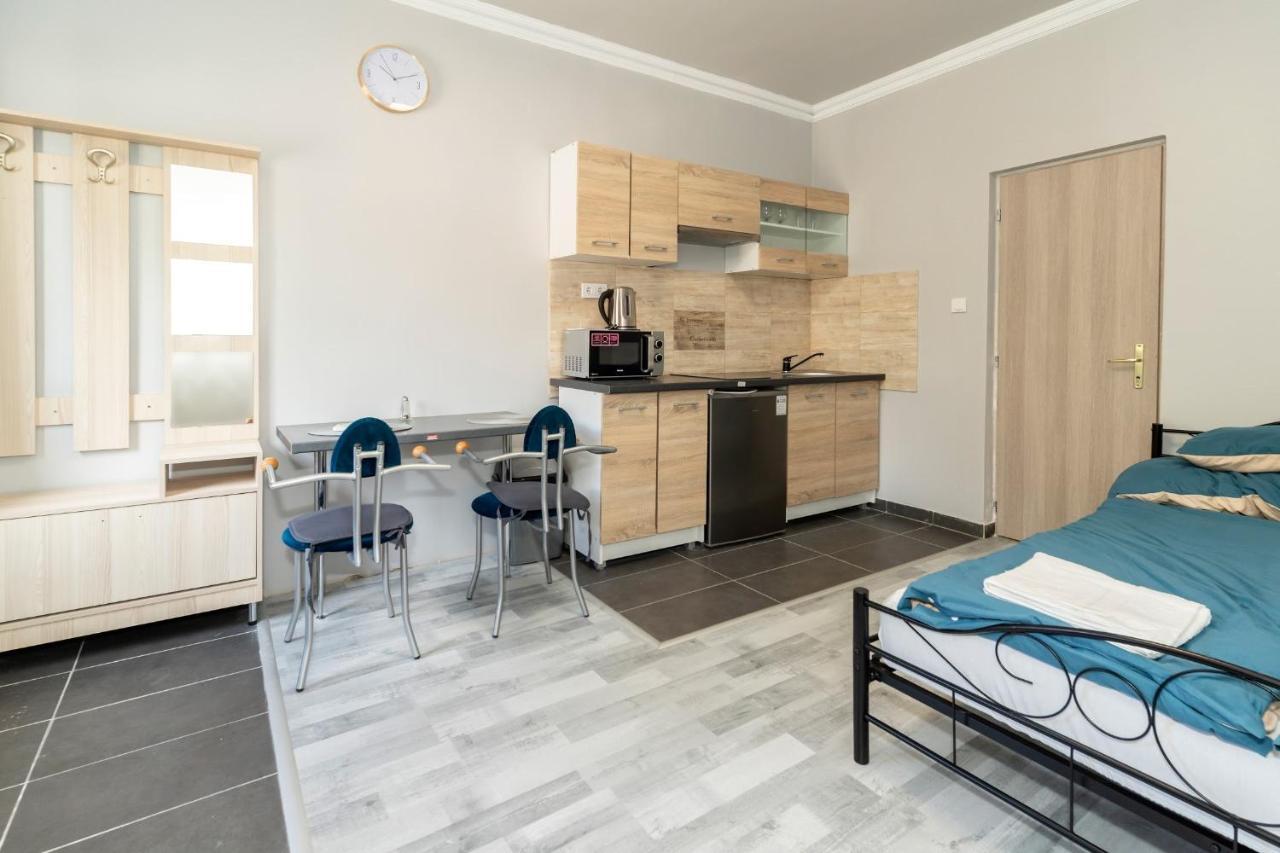 Ivanhoe Apartman Διαμέρισμα Nyírbátor Εξωτερικό φωτογραφία
