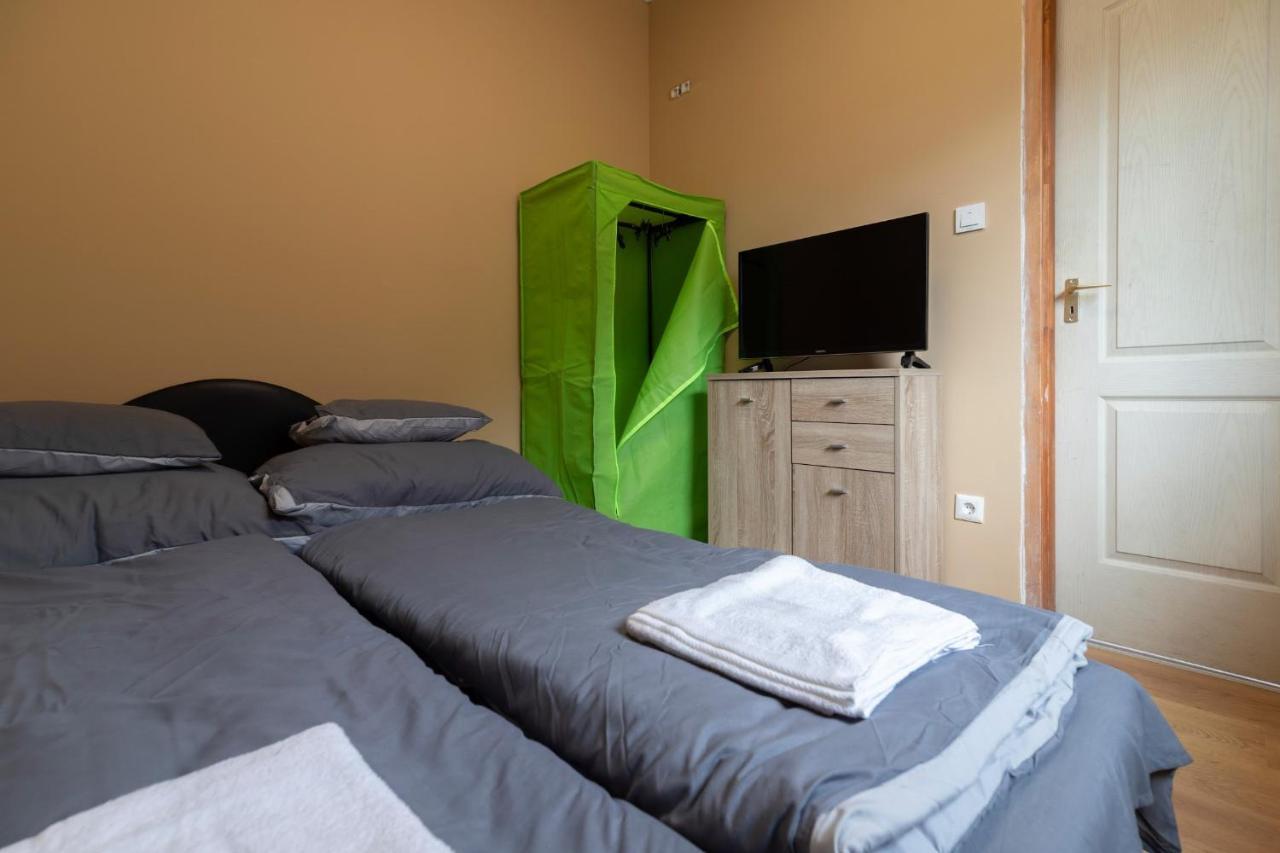 Ivanhoe Apartman Διαμέρισμα Nyírbátor Εξωτερικό φωτογραφία