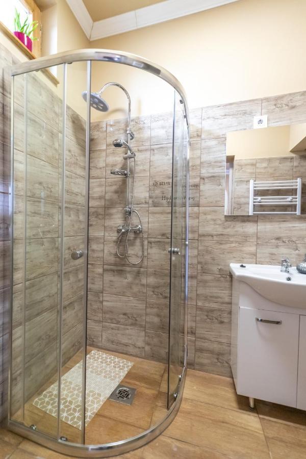 Ivanhoe Apartman Διαμέρισμα Nyírbátor Εξωτερικό φωτογραφία