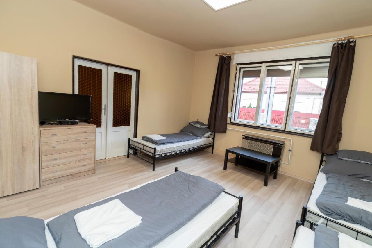 Ivanhoe Apartman Διαμέρισμα Nyírbátor Εξωτερικό φωτογραφία
